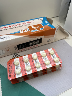 オランザピンOD錠5mg「アメル」