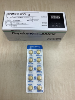 デパケン錠200mg