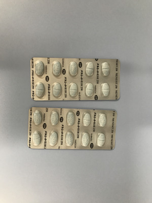 メネシット配合錠250