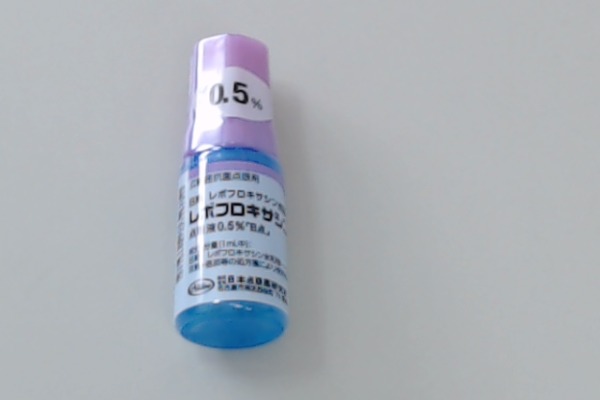 液 レボフロキサシン 点眼 レボフロキサシン水和物液の薬価比較(先発薬・後発薬・メーカー・剤形による違い)